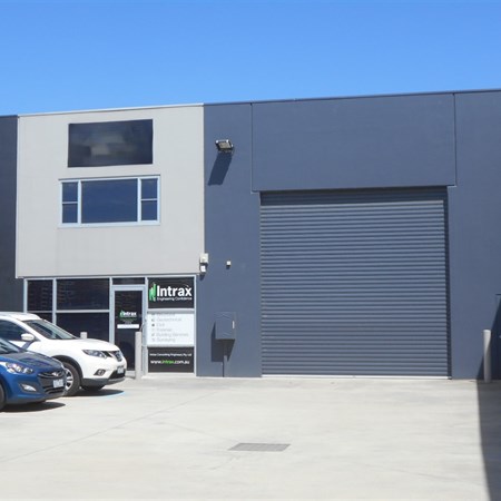 2/31 Bormar Drive, Pakenham VIC 3810